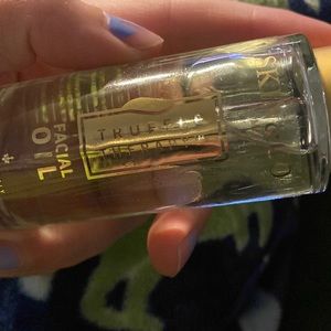 Truffle therapy facial oil